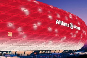 2026世界杯-十五年磨一剑，德布劳内巅峰献礼，老鹰球迷沸腾之夜！